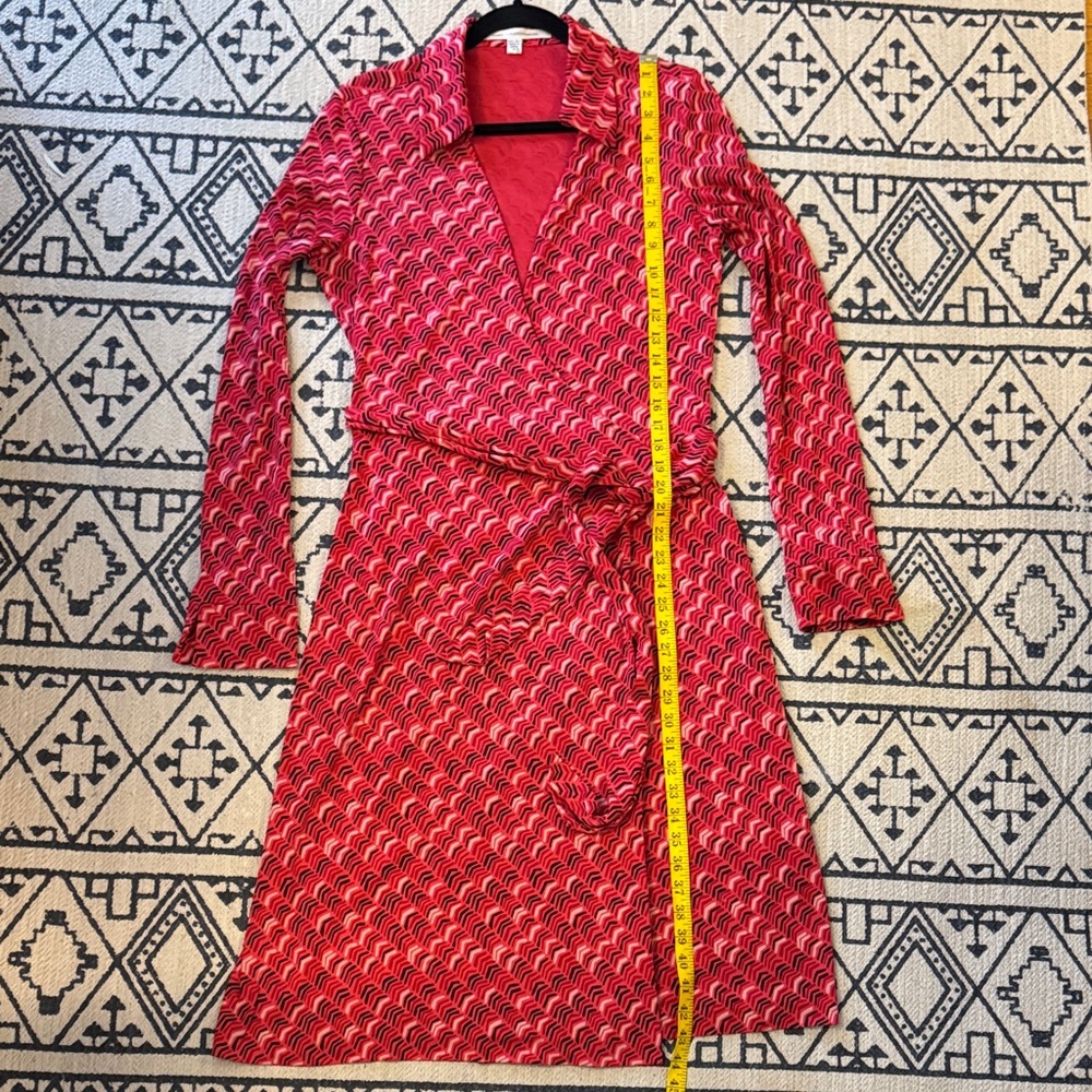 Diane Von Furstenberg Vintage Silk Red Patterned Long Sleeve Dress - Picture 8 of 9